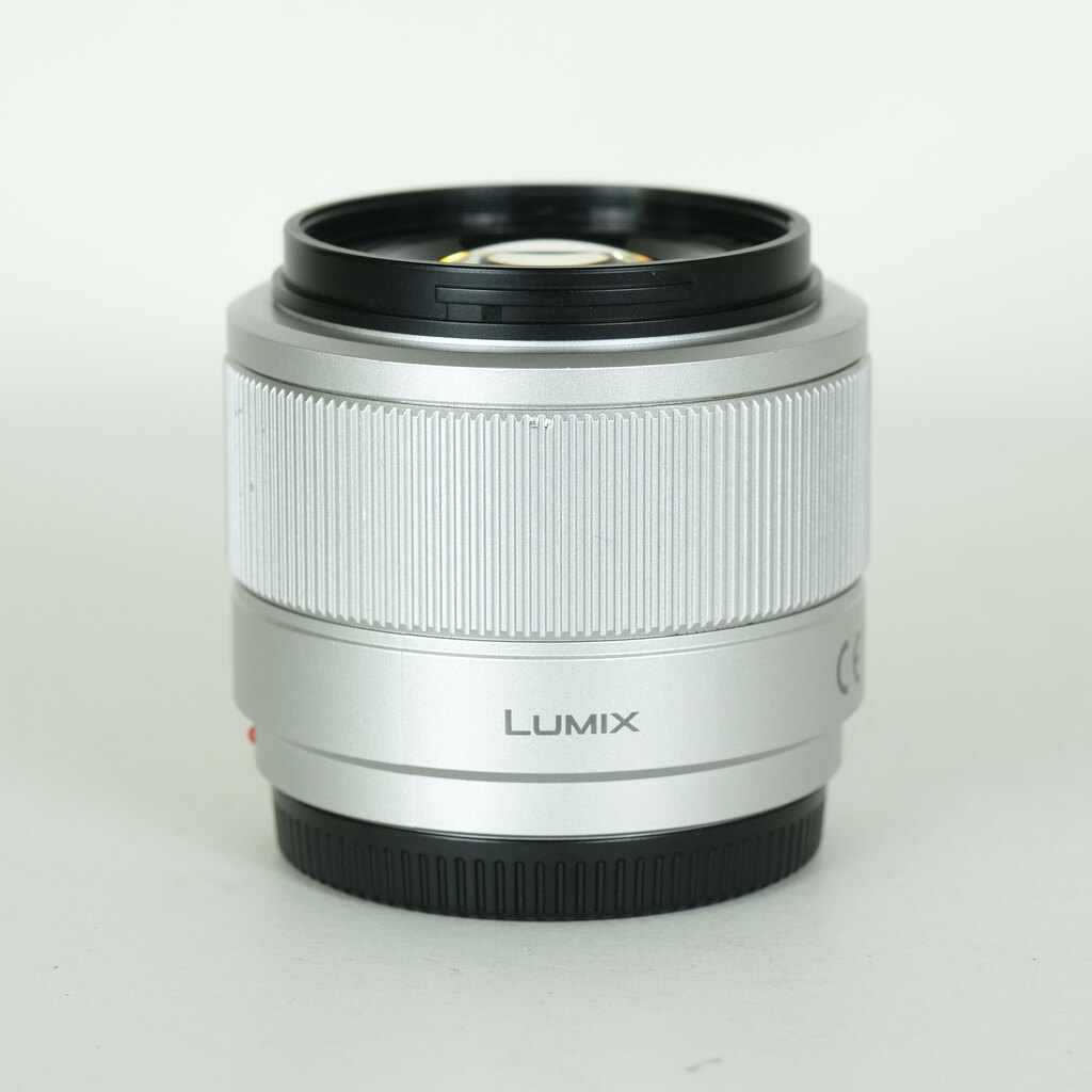Panasonic LUMIX G 25mm F1.7 ASPH.