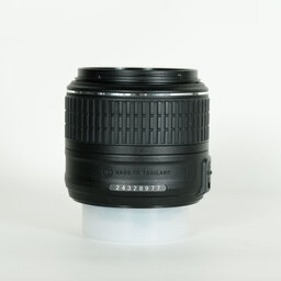 Nikon AF-S DX NIKKOR 18-55mm f3.5-5.6G VR II Nikon AF-S DX NIKKOR 18-55mm f3.5-5.6G VR II