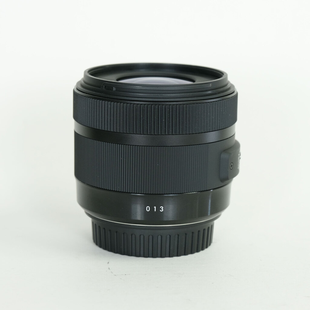 SIGMA 30mm F1.4 DC HSM | Art [キヤノン用]