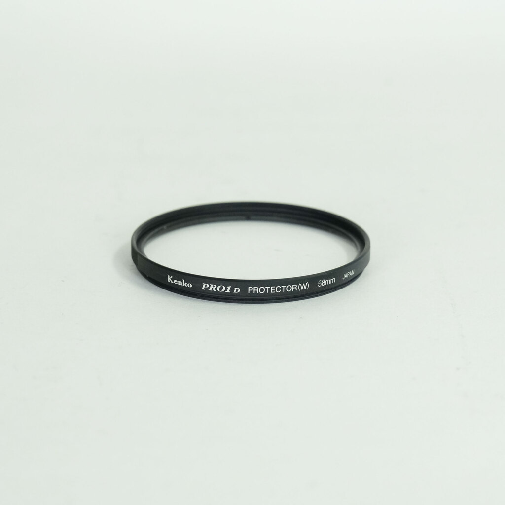 Nikon AF-S NIKKOR 50mm f/1.8G Nikon AF-S NIKKOR 50mm f/1.8G