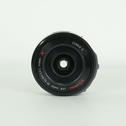 Panasonic LUMIX G X VARIO PZ 14-42mm / F3.5-5.6 ASPH. / POWER O.I.S. Panasonic LUMIX G X VARIO PZ 14-42mm / F3.5-5.6 ASPH. / POWER O.I.S.