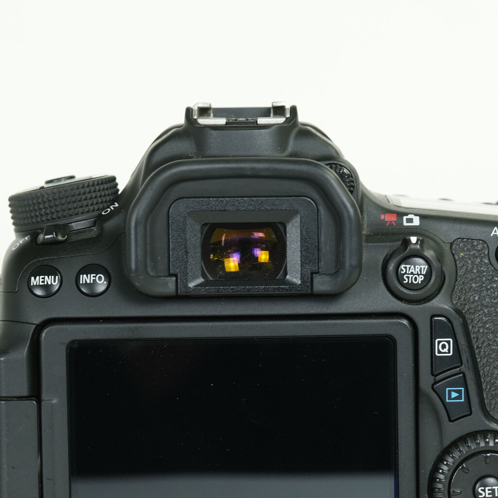 Canon EOS 70D