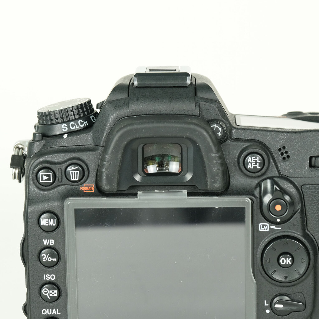 Nikon D7000の出品 | ONE SCENE（ワンシーン）
