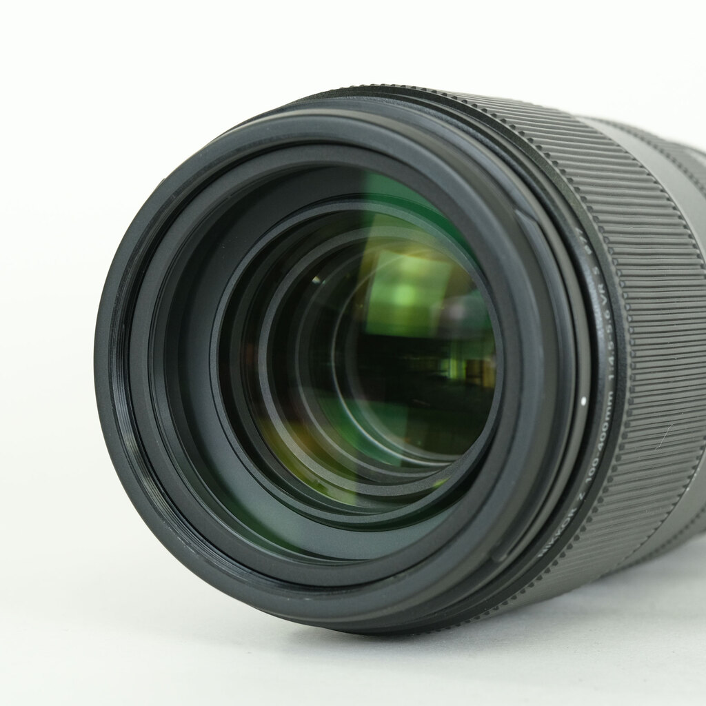 Nikon NIKKOR Z 100-400mm f/4.5-5.6 VR S Nikon NIKKOR Z 100-400mm f/4.5-5.6 VR S