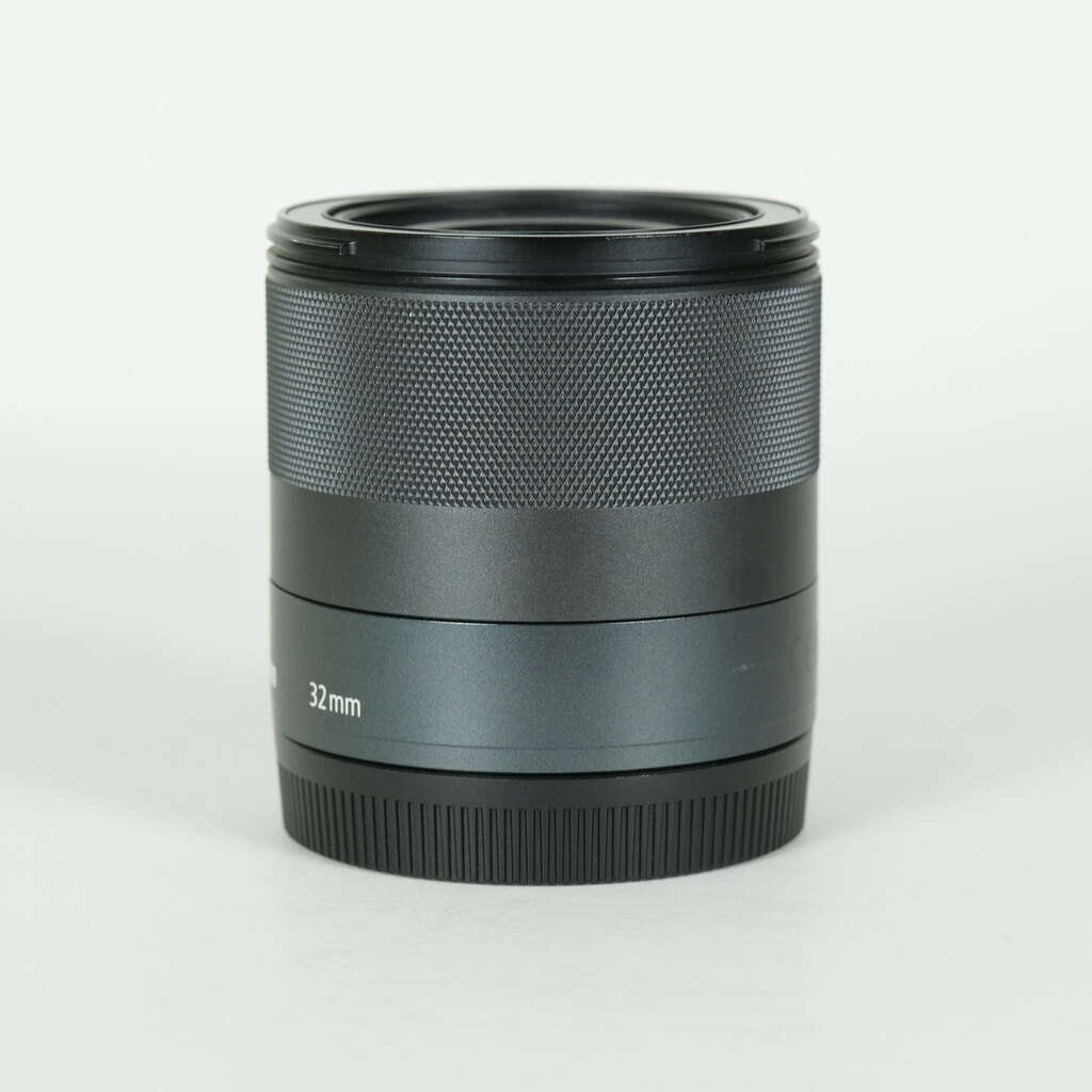 Canon EF-M32mm F1.4 STMの出品 | ONE SCENE（ワンシーン）
