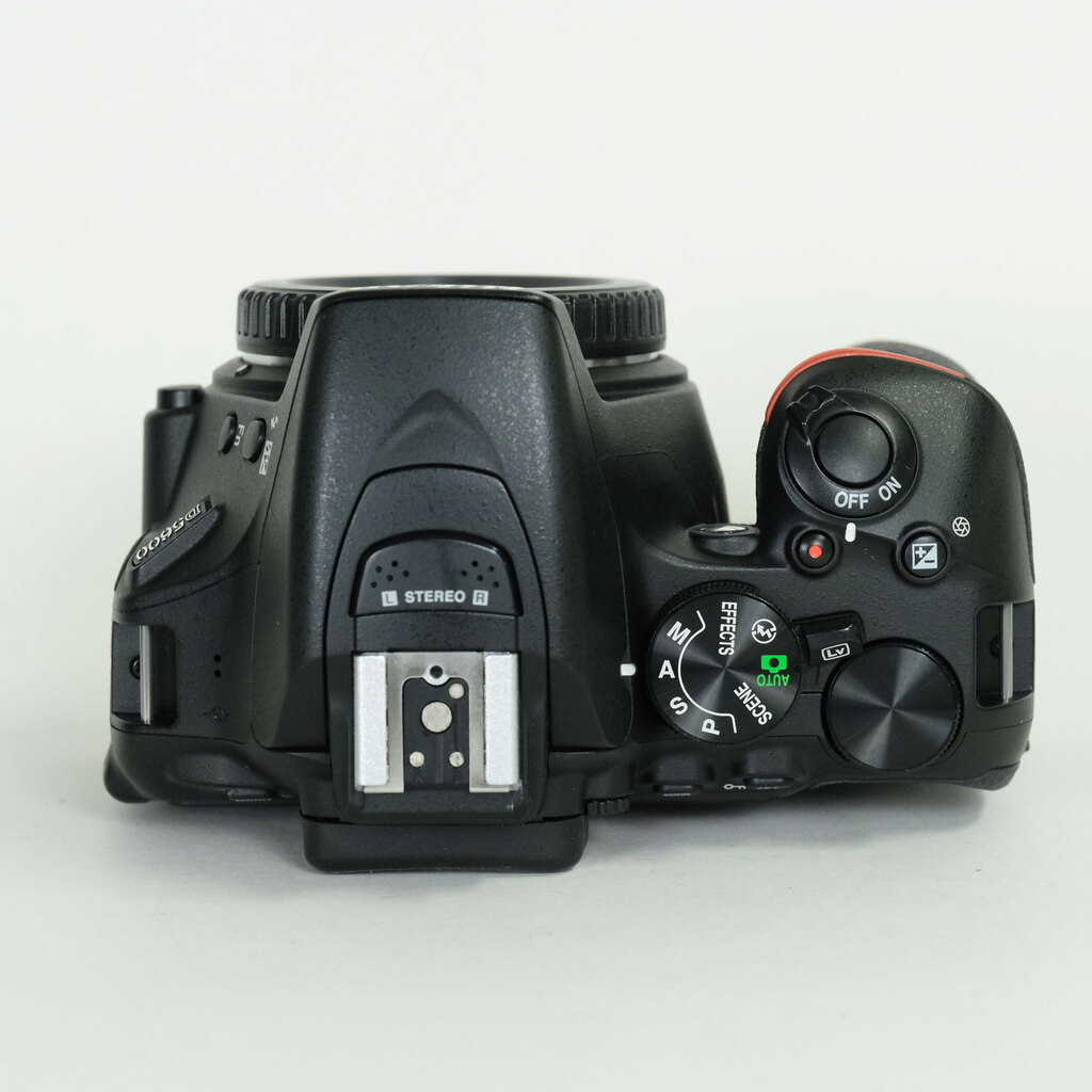 Nikon D5600