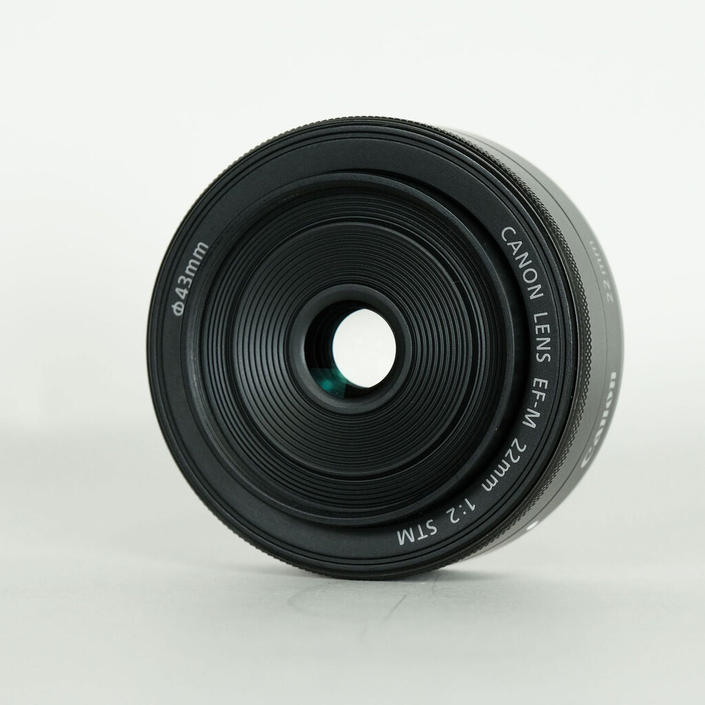 Canon EF-M22mm F2 STM