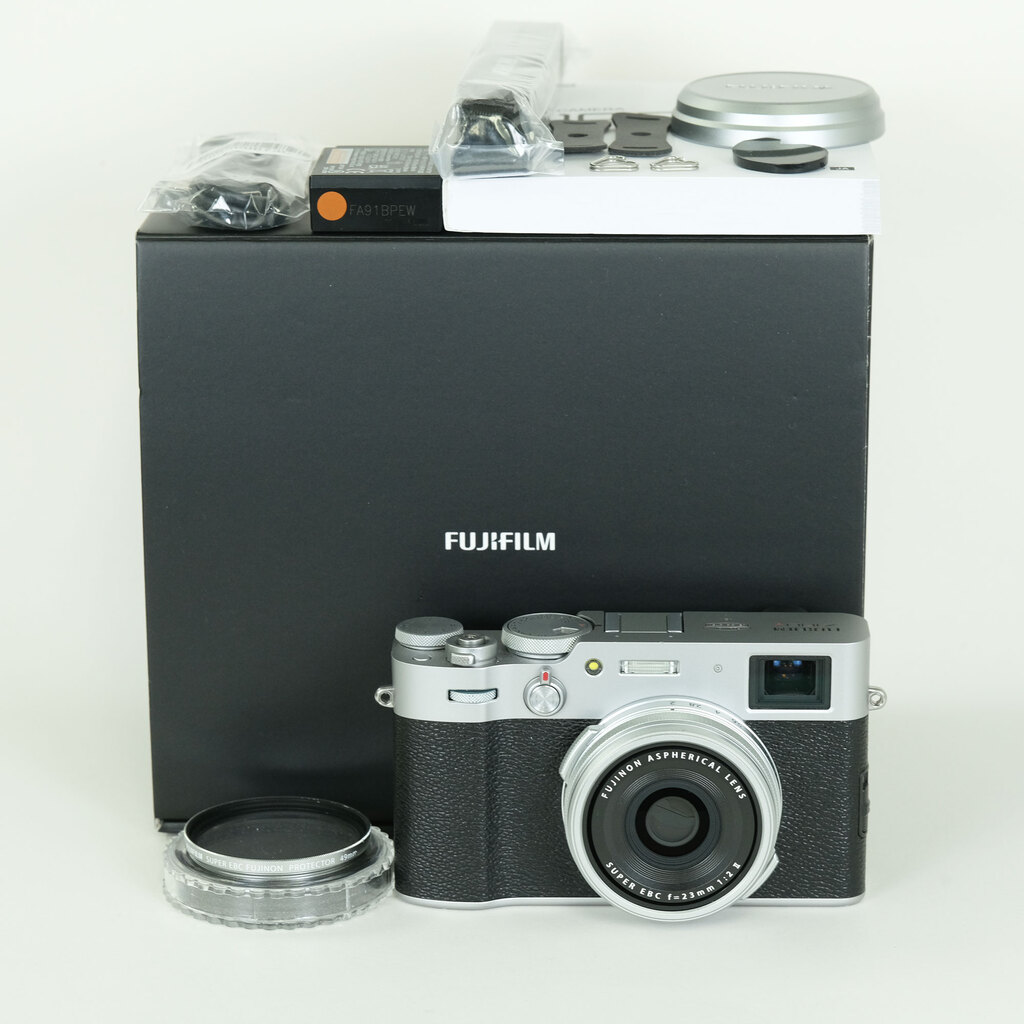 FUJIFILM X100V シルバー FUJIFILM X100V シルバー