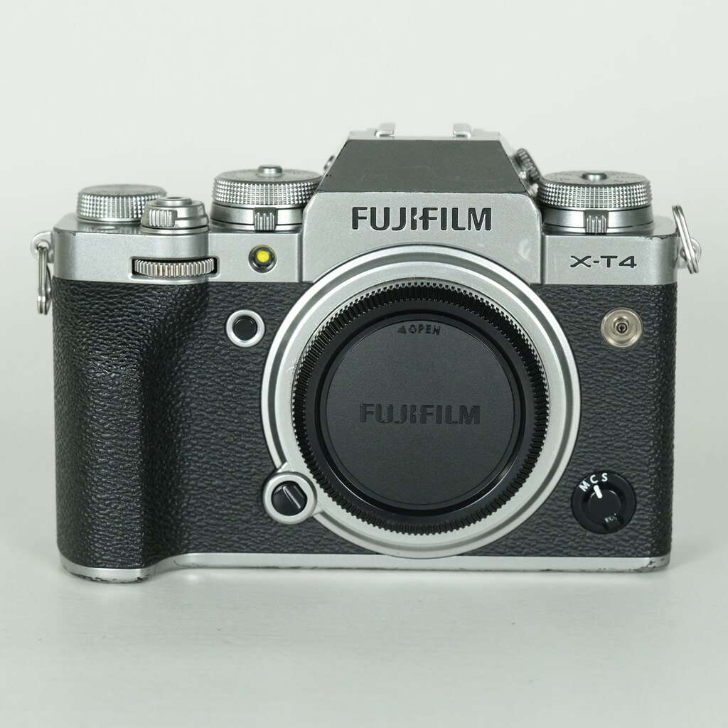 FUJIFILM X-T4 ボディ 中古価格比較 - 価格.com