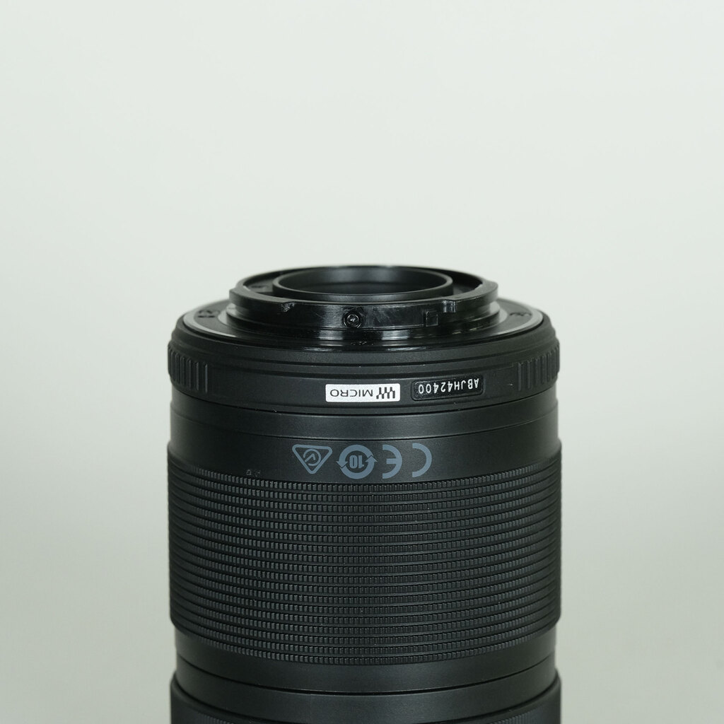 OLYMPUS M.ZUIKO DIGITAL ED 40-150mm F4.0-5.6 R OLYMPUS M.ZUIKO DIGITAL ED 40-150mm F4.0-5.6 R