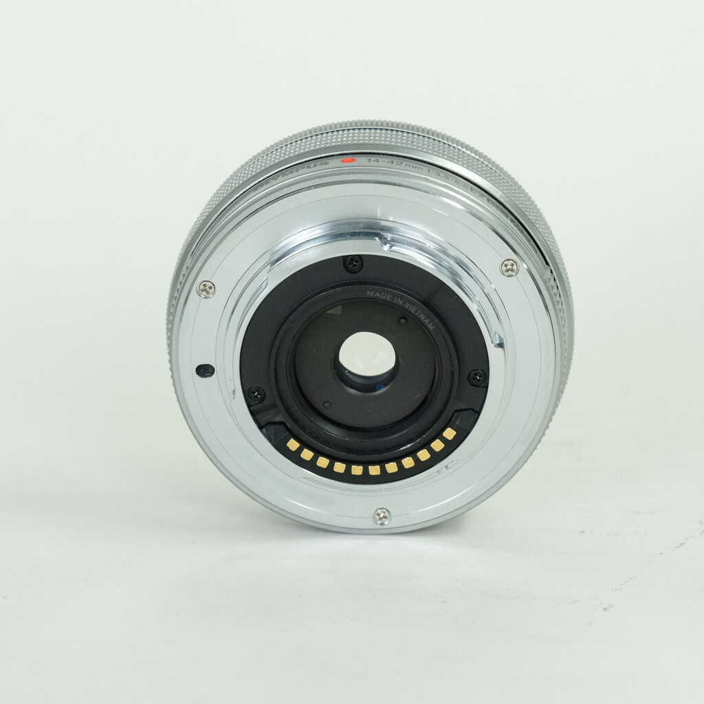 OLYMPUS M.ZUIKO DIGITAL ED 14-42mm F3.5-5.6 EZ シルバー