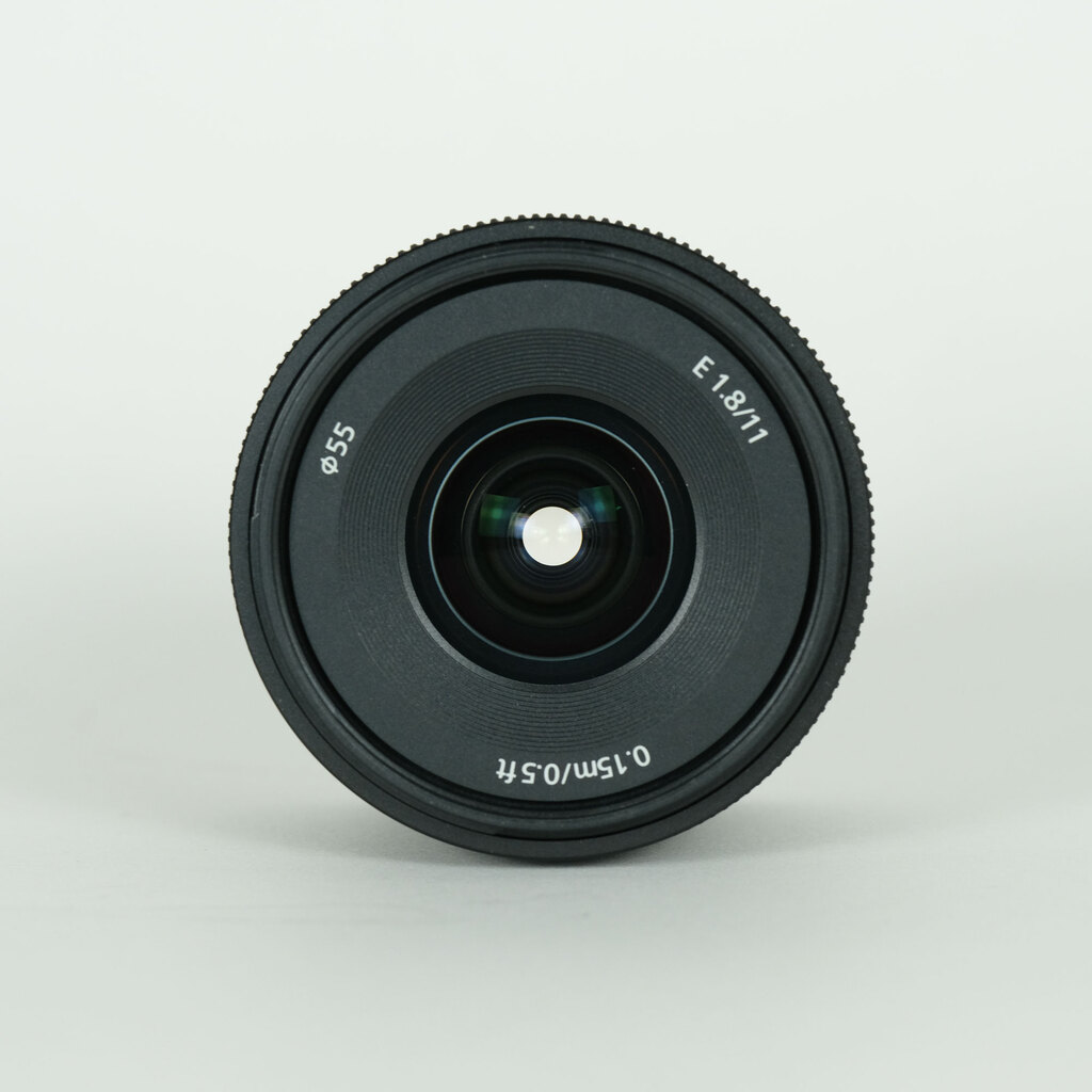 SONY E 11mm F1.8 SEL11F18