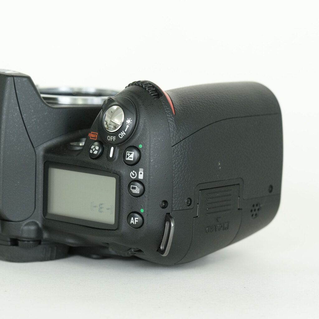 Nikon D90 ボディ