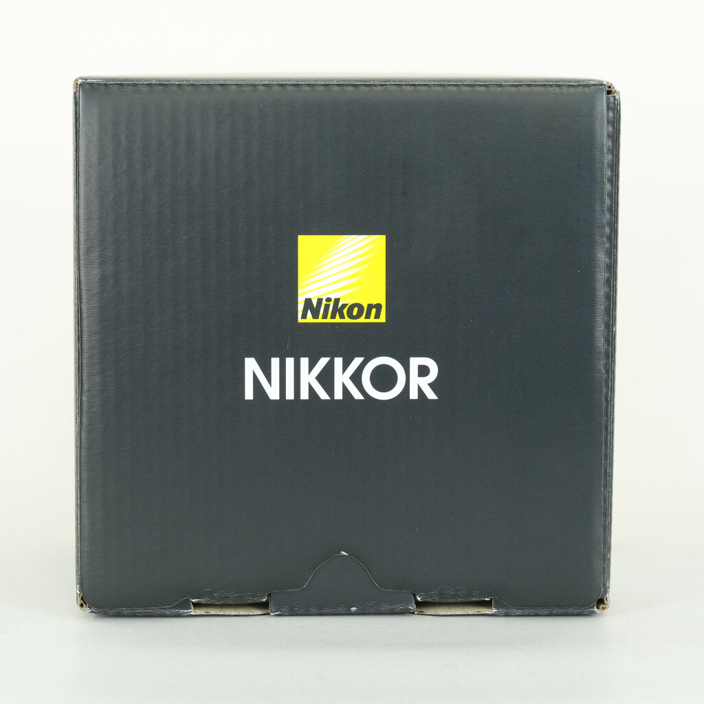 Nikon NIKKOR Z 28mm f/2.8 Nikon NIKKOR Z 28mm f/2.8