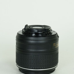 Nikon AF-S DX NIKKOR 18-55mm f3.5-5.6G VR II Nikon AF-S DX NIKKOR 18-55mm f3.5-5.6G VR II