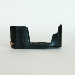 OLYMPUS OM-D E-M10 Mark II OLYMPUS OM-D E-M10 Mark II