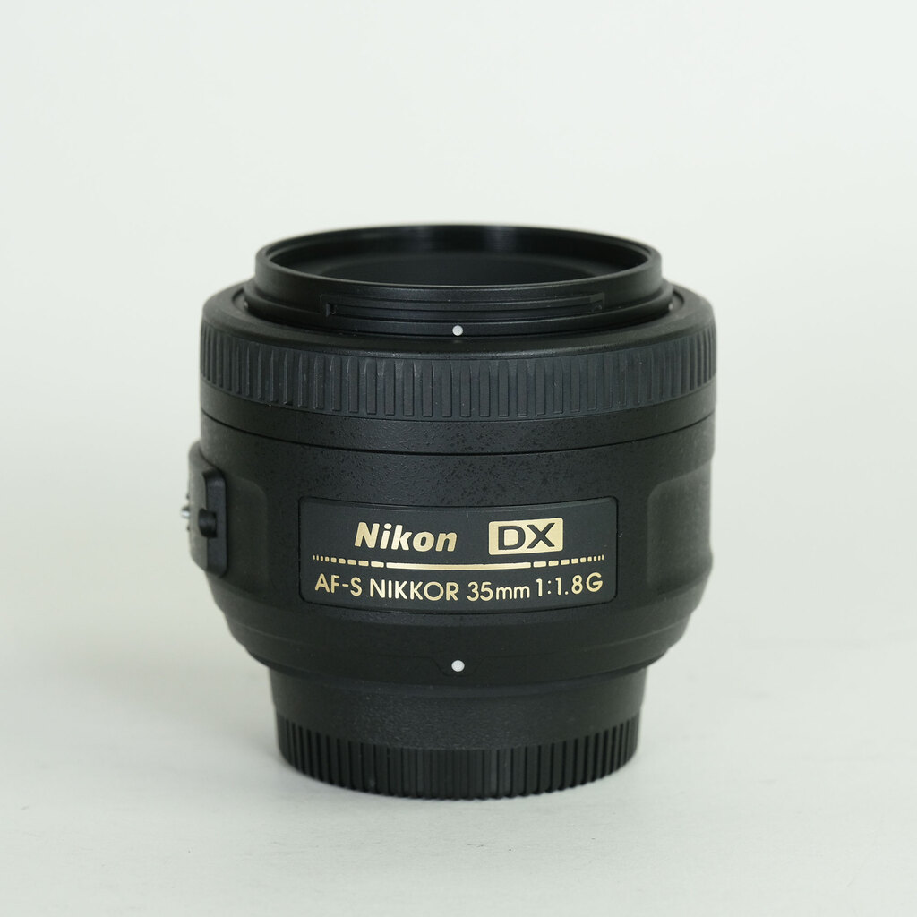 Nikon AF-S DX NIKKOR 35mm f/1.8G
