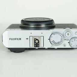 FUJIFILM X-E4 FUJIFILM X-E4