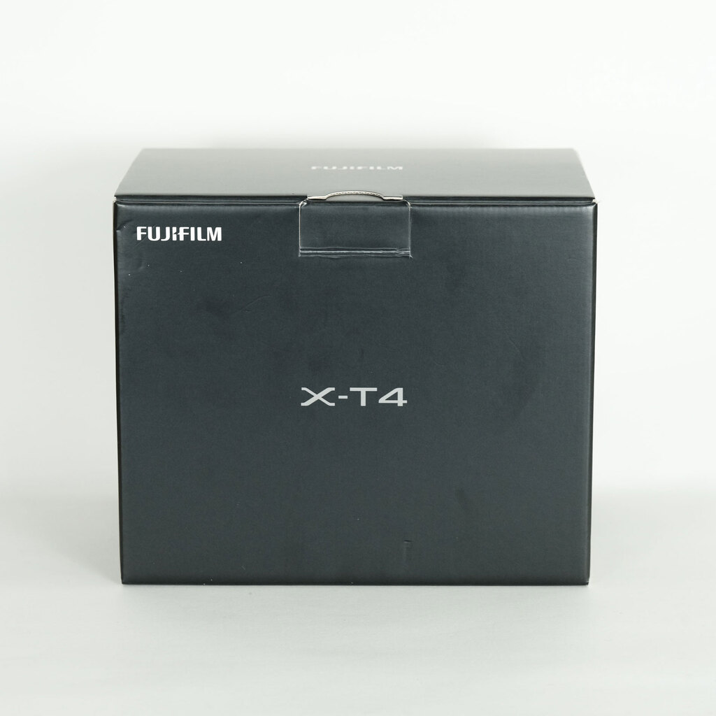 FUJIFILM X-T4
