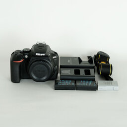 Nikon D5600 Nikon D5600