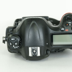 Nikon D4S