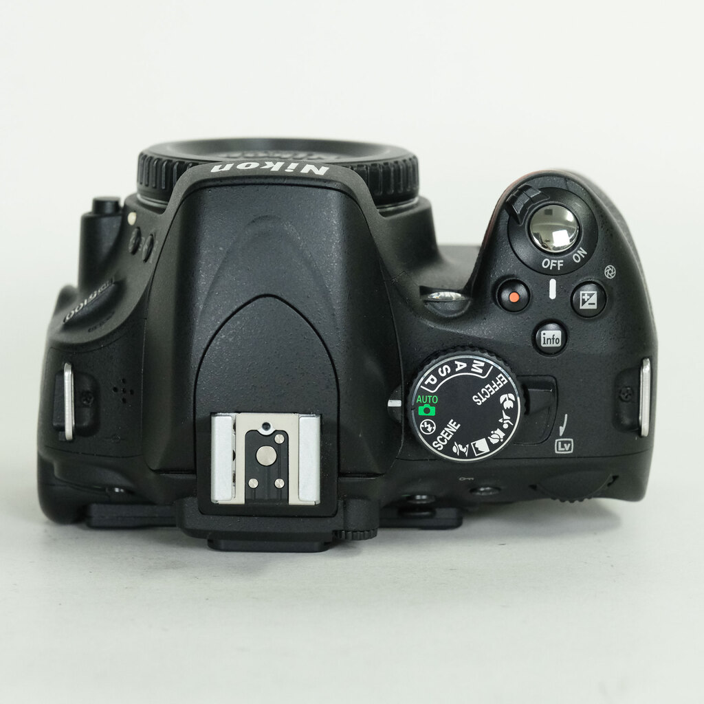 Nikon D5100 ボディ