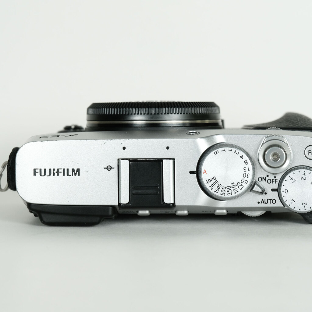 FUJIFILM X-E3