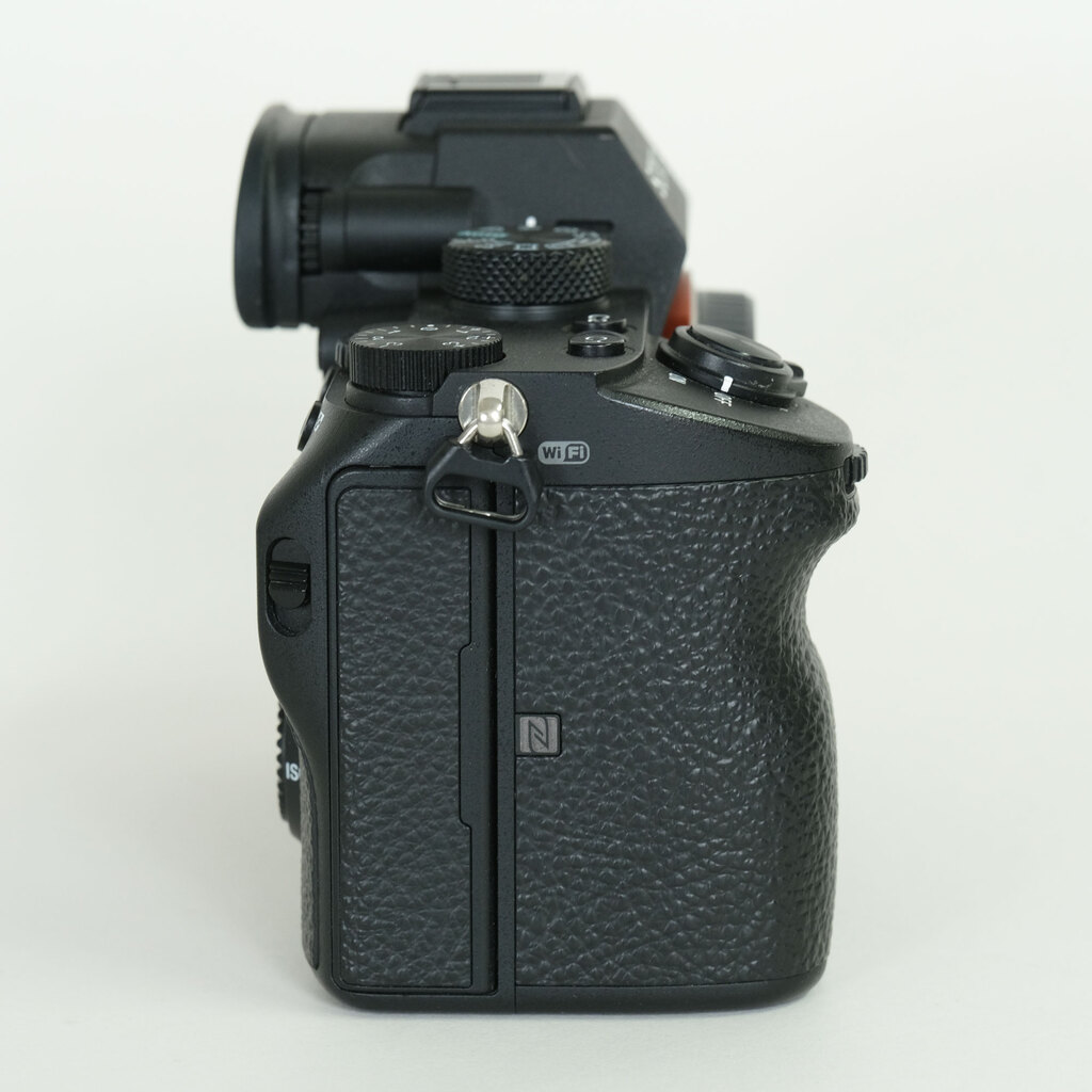 SONY α7 III(ILCE-7M3) SONY α7 III(ILCE-7M3)