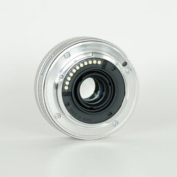 OLYMPUS M.ZUIKO DIGITAL 17mm F2.8 シルバー