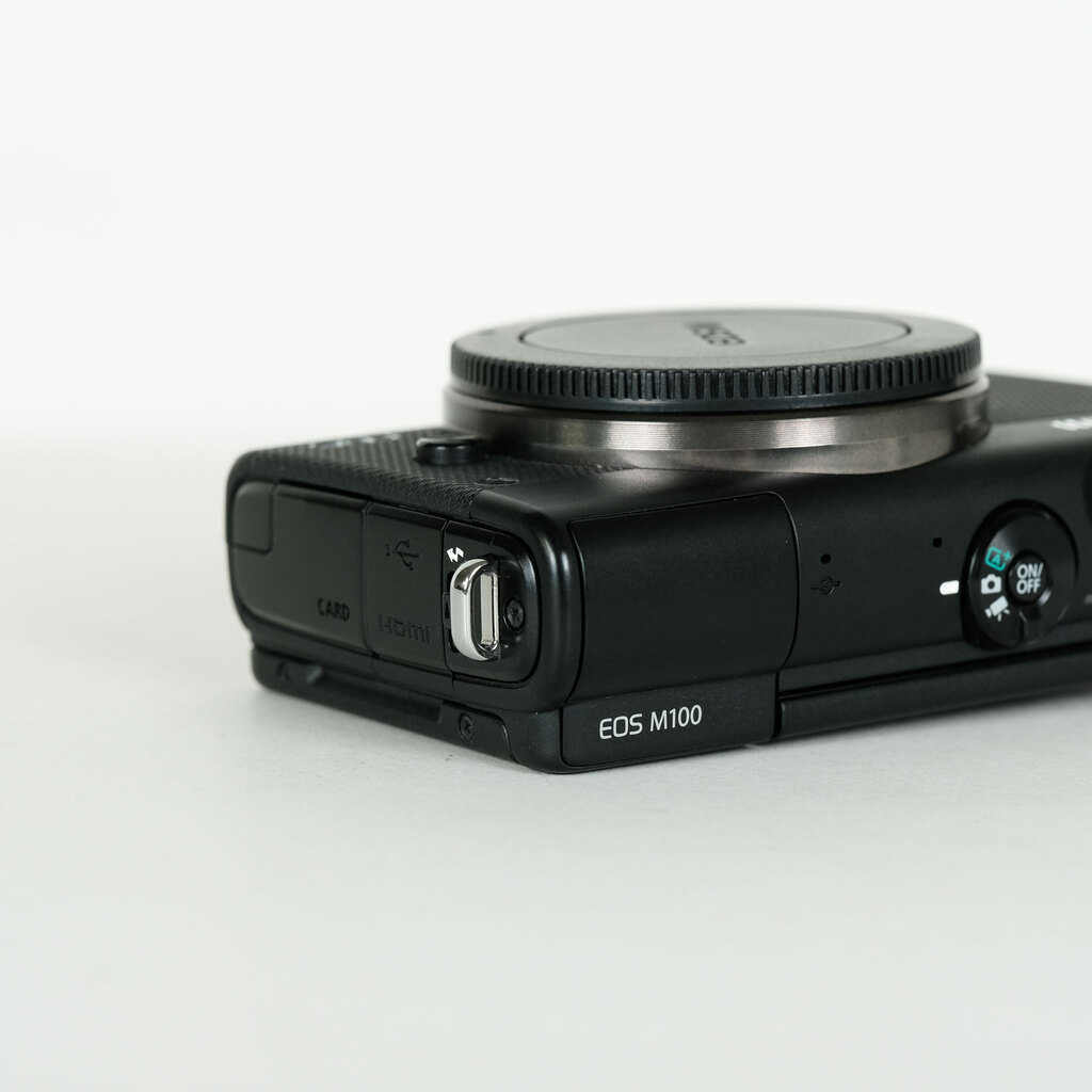 Canon EOS M100の出品 | ONE SCENE（ワンシーン）