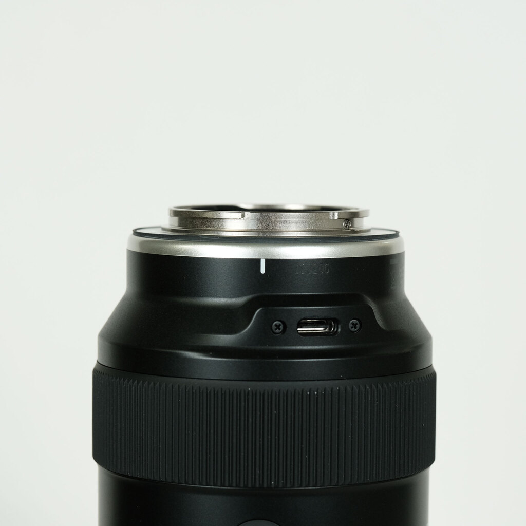 TAMRON 50-300mm F/4.5-6.3 Di III VC VXD (Model A069) [ソニーE用]