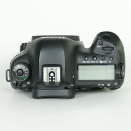 Canon EOS 5D Mark IV Canon EOS 5D Mark IV