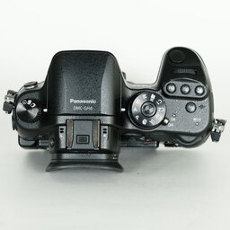 Panasonic LUMIX DMC-GH4