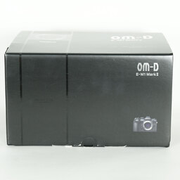 OLYMPUS OM-D E-M1 Mark II