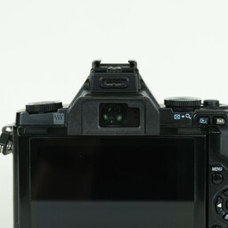 OLYMPUS OM-D E-M5 ボディ ブラック