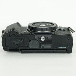 OLYMPUS OM-D E-M5 Mark III