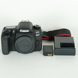 Canon EOS 9000D