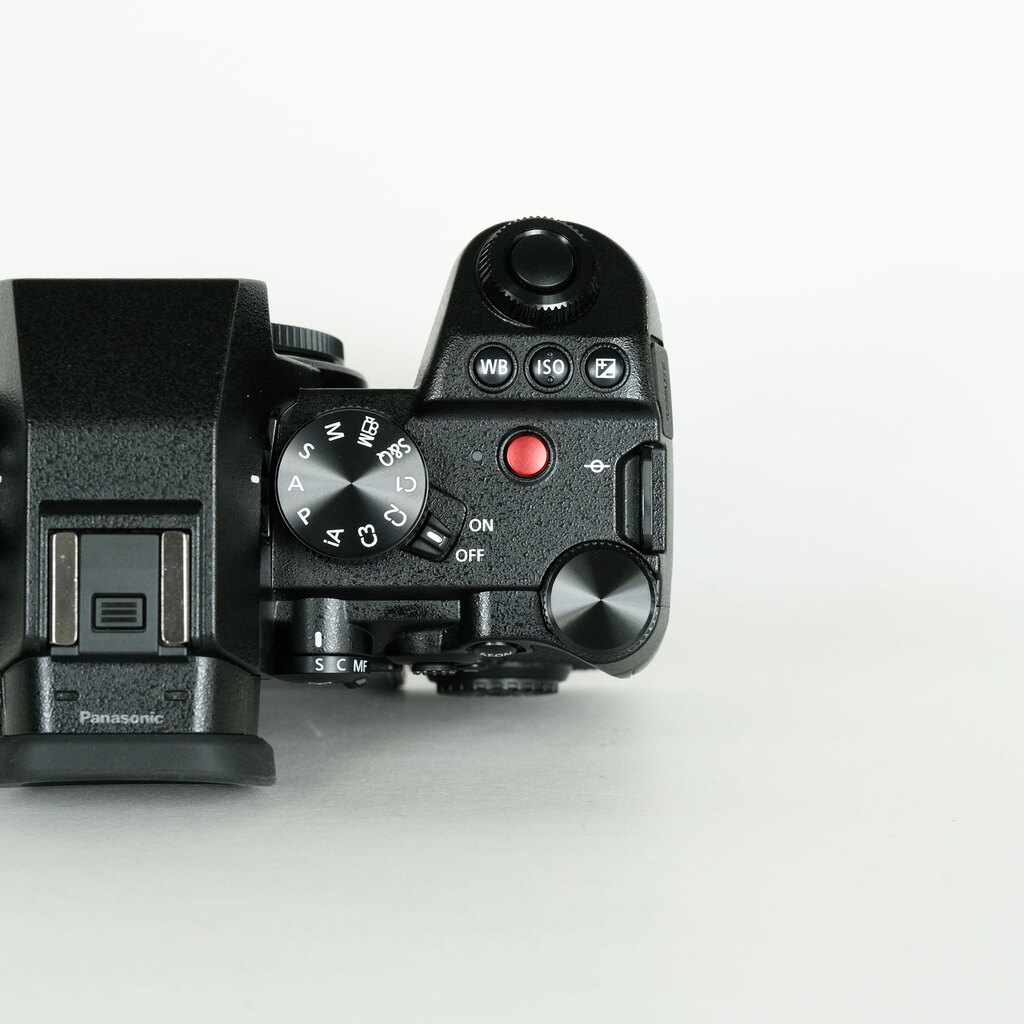 Panasonic LUMIX S5II DC-S5M2