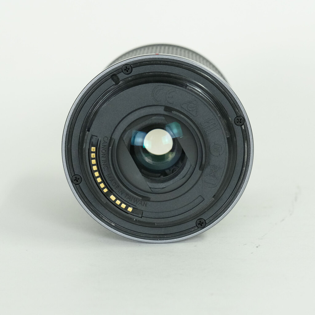 Canon RF-S18-150mm F3.5-6.3 IS STM