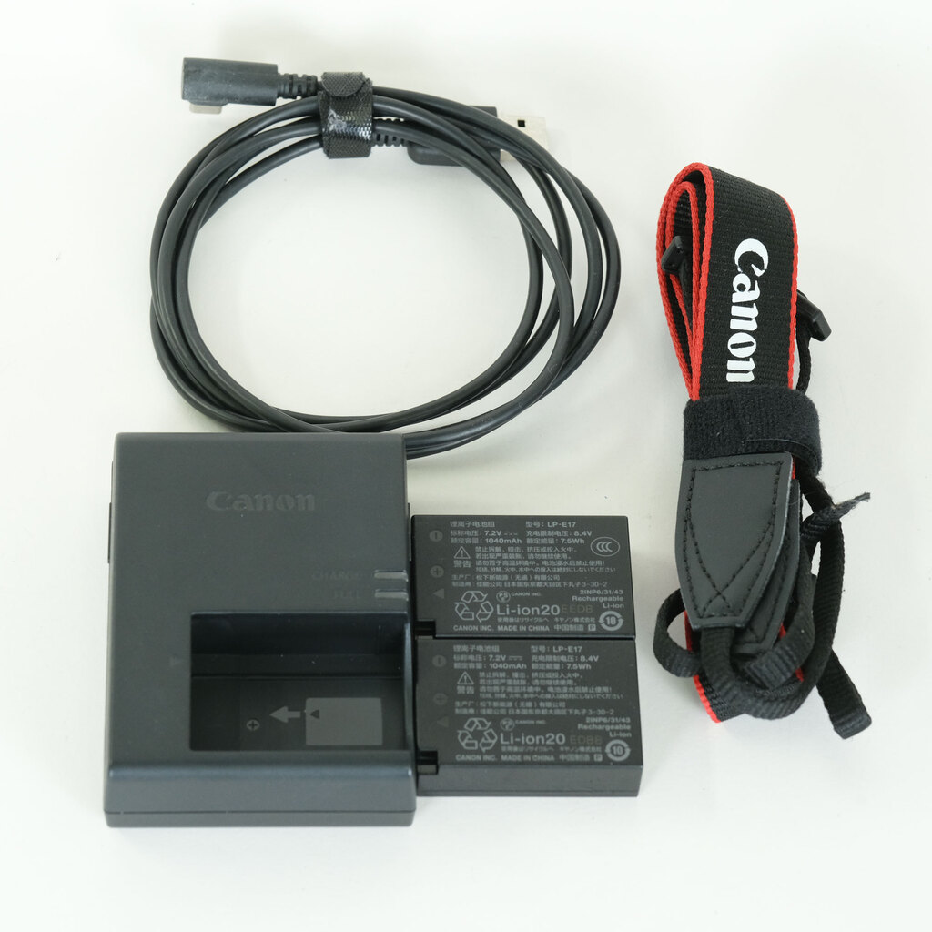 Canon EOS R50 Canon EOS R50