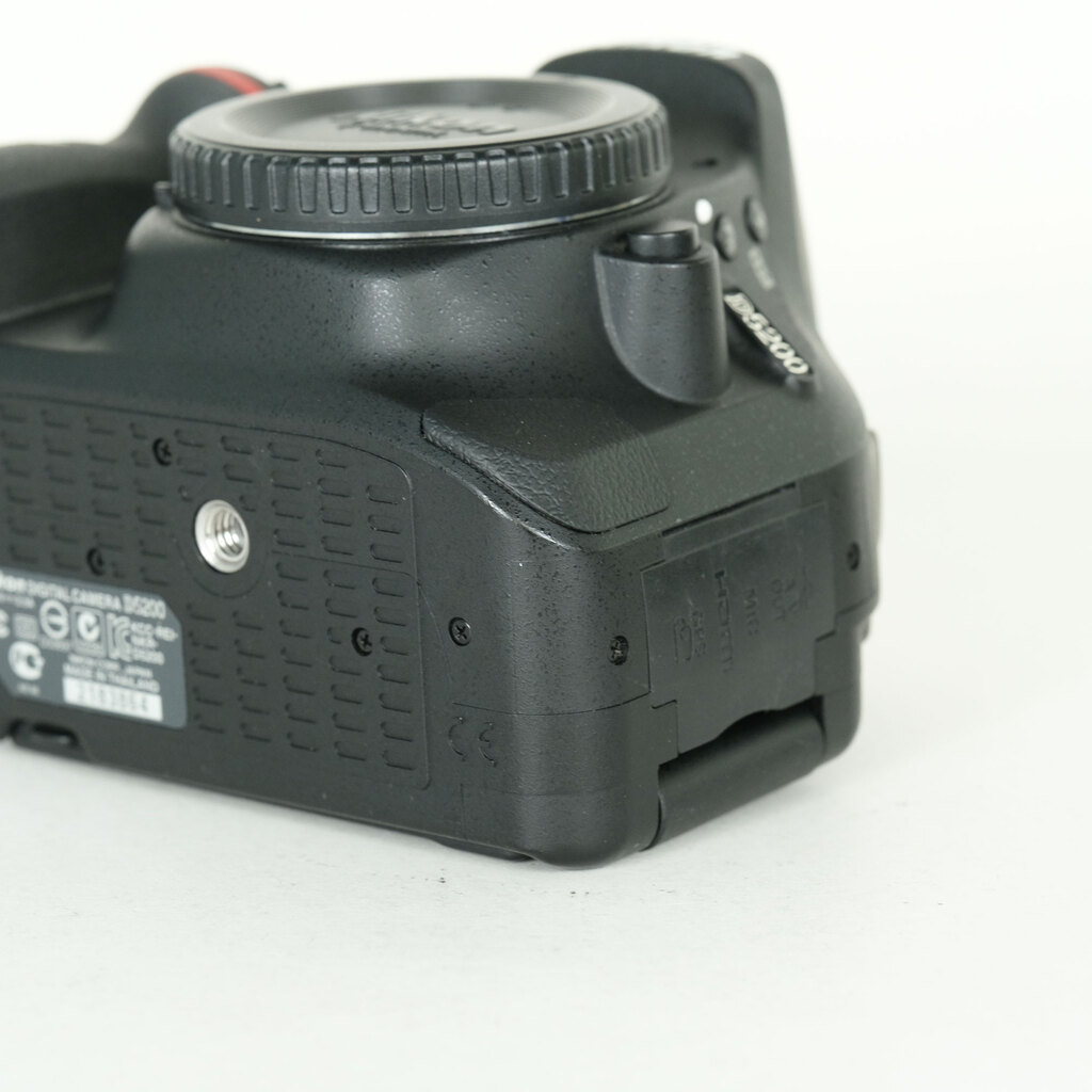 Nikon D5200 ボディ ブラックの出品 | ONE SCENE（ワンシーン）