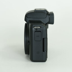 Canon EOS Kiss M