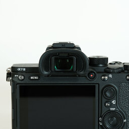 SONY α7 III（ILCE-7M3）