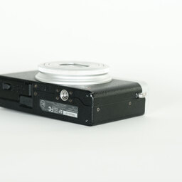 FUJIFILM XQ2 シルバー