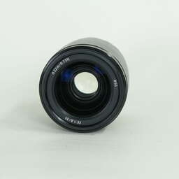SONY FE 35mm F1.8 SEL35F18F SONY FE 35mm F1.8 SEL35F18F