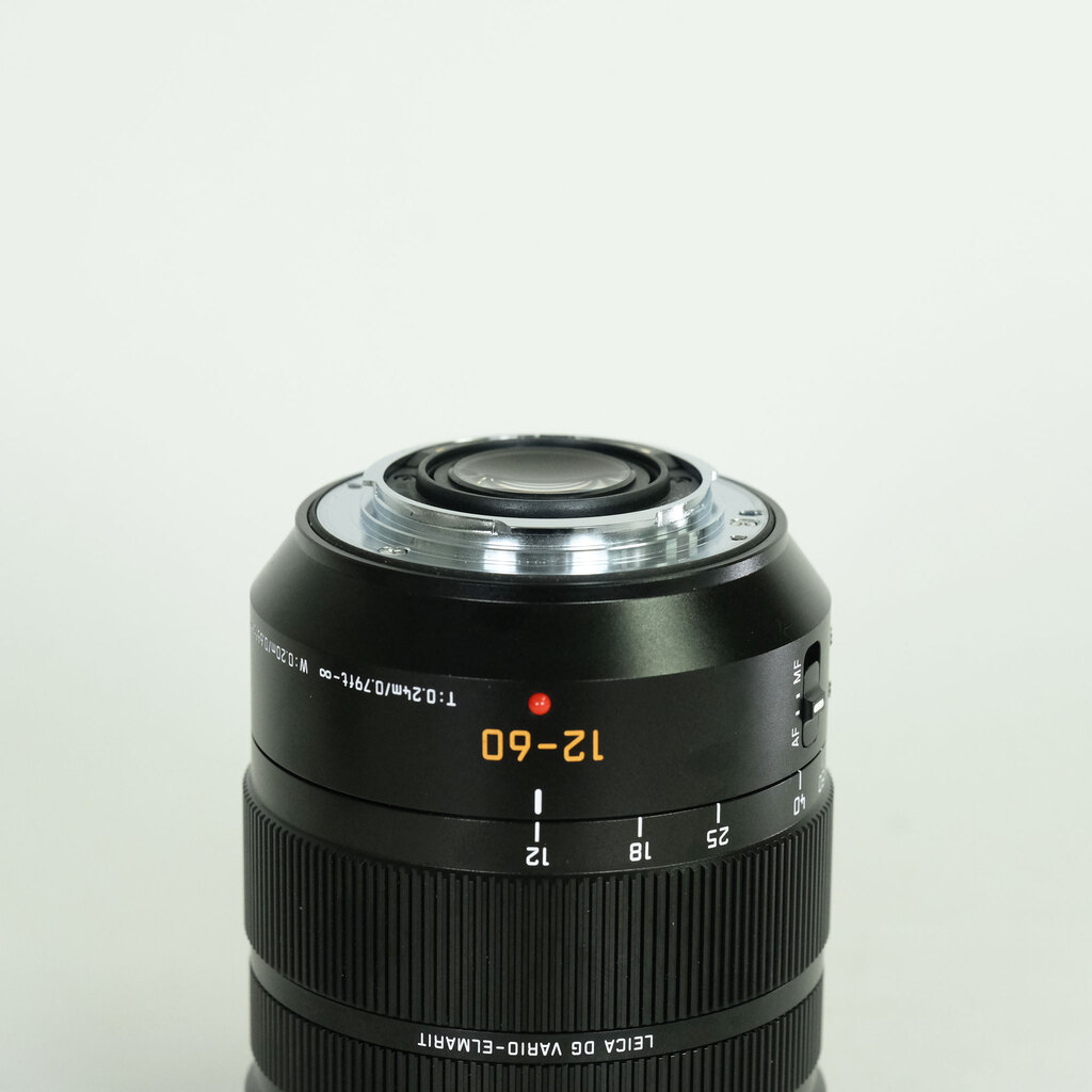 Panasonic LEICA DG VARIO-ELMARIT 12-60mm / F2.8-4.0 ASPH. / POWER O.I.S. Panasonic LEICA DG VARIO-ELMARIT 12-60mm / F2.8-4.0 ASPH. / POWER O.I.S.