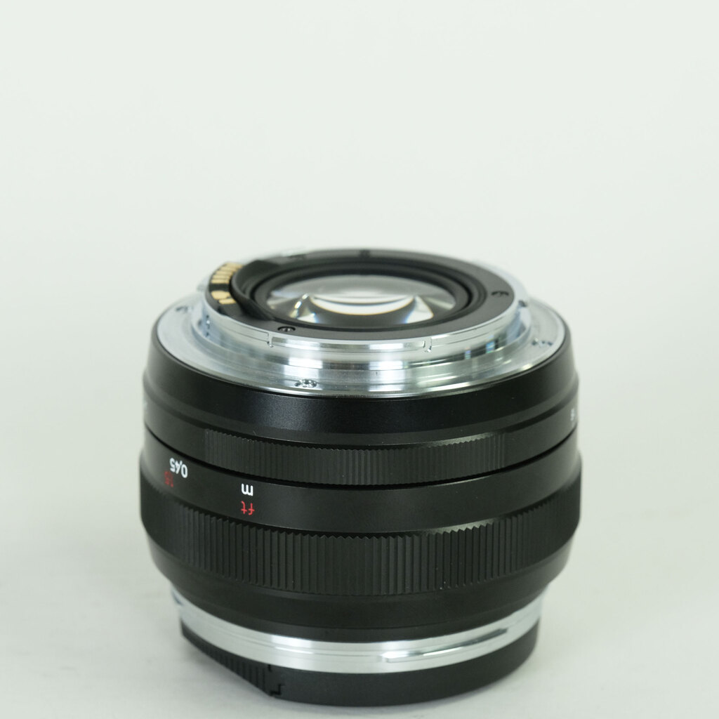 Carl Zeiss Planar T* 50mm F1.4 ZE [キヤノンEF用]