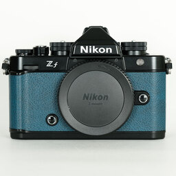 Nikon Z f プレミアムエクステリア張替済み   ［プレミアムエクステリア張替キャンペーン・皮革換装品］