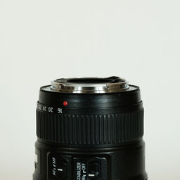 Canon EF16-35mm F4L IS USM