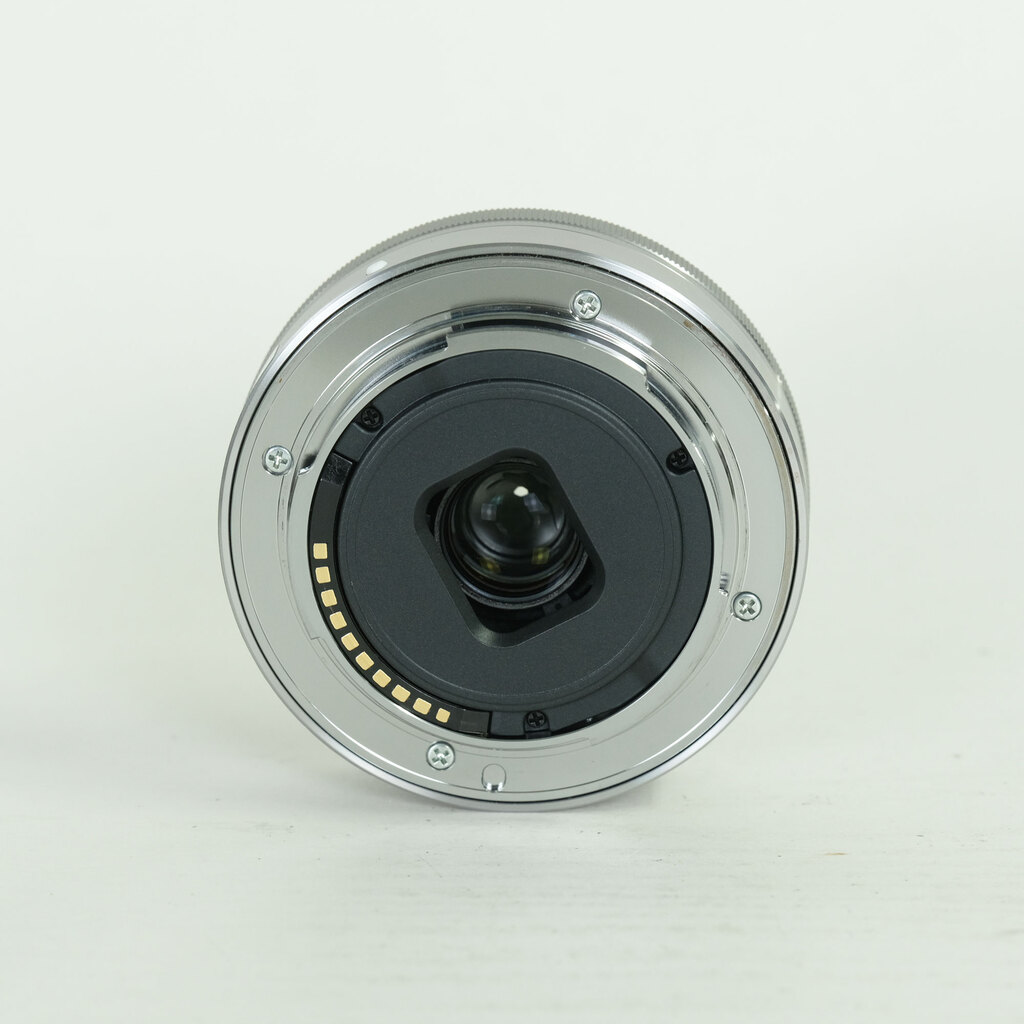 SONY E 16mm F2.8 SEL16F28